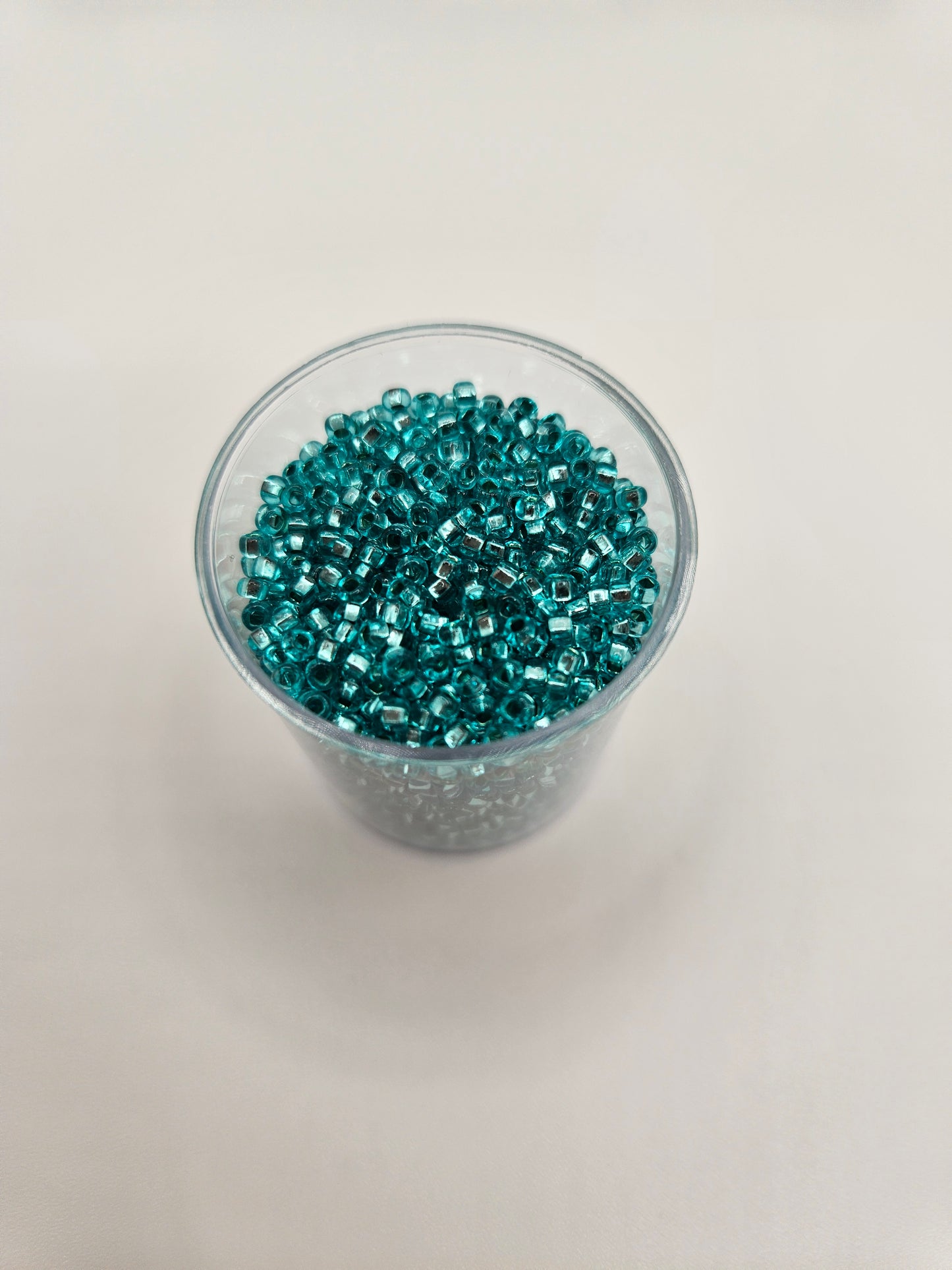 Czech Seed Bead 10/0 S/L Dyed Green