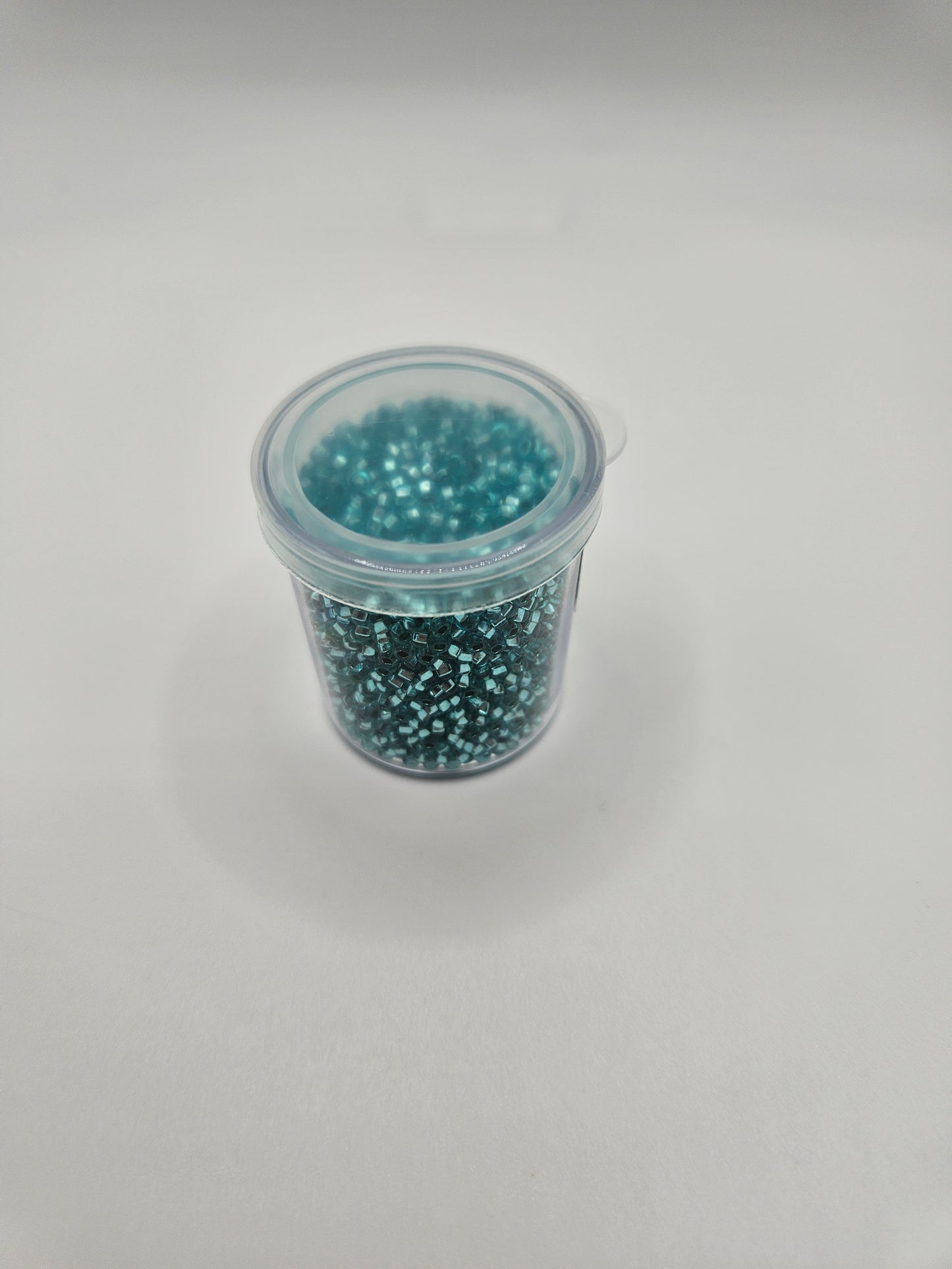 Czech Seed Bead 10/0 S/L Dyed Green