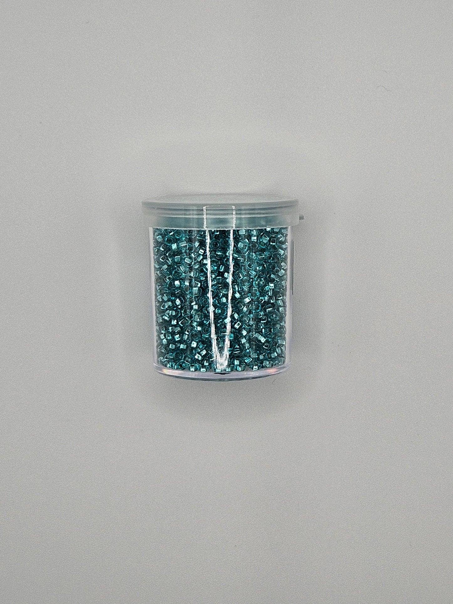 Czech Seed Bead 10/0 S/L Dyed Green