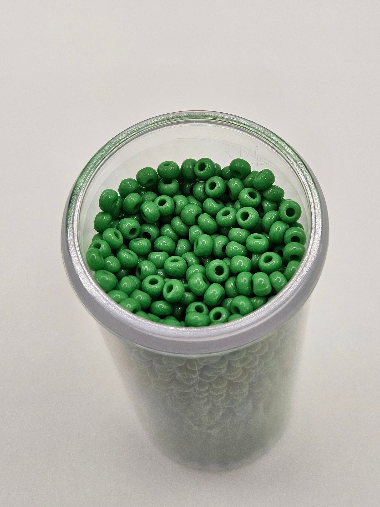 Czech Seed Bead 10/0 Opaque Medium Green