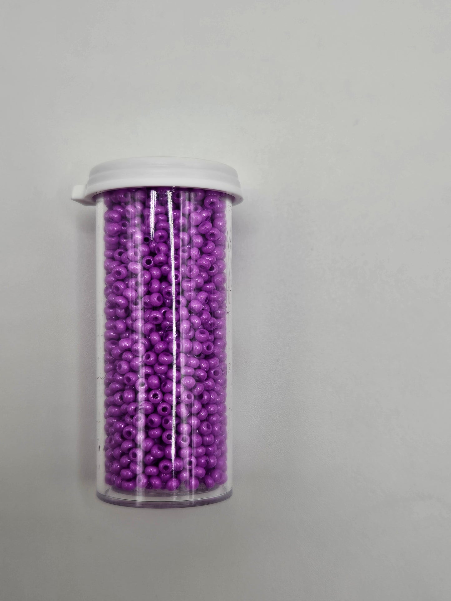 Czech Seed Bead 10/0 Opaque Lilac