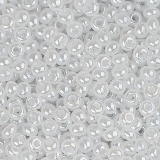 Czech Seed Bead 10/0 Opaque Pearl White